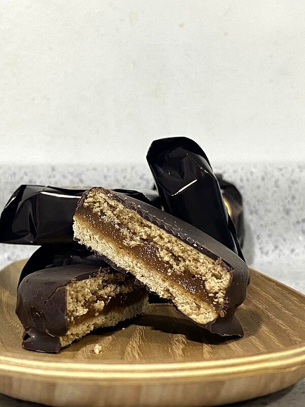 Alfajor Tradicional artesanal tasty sweets